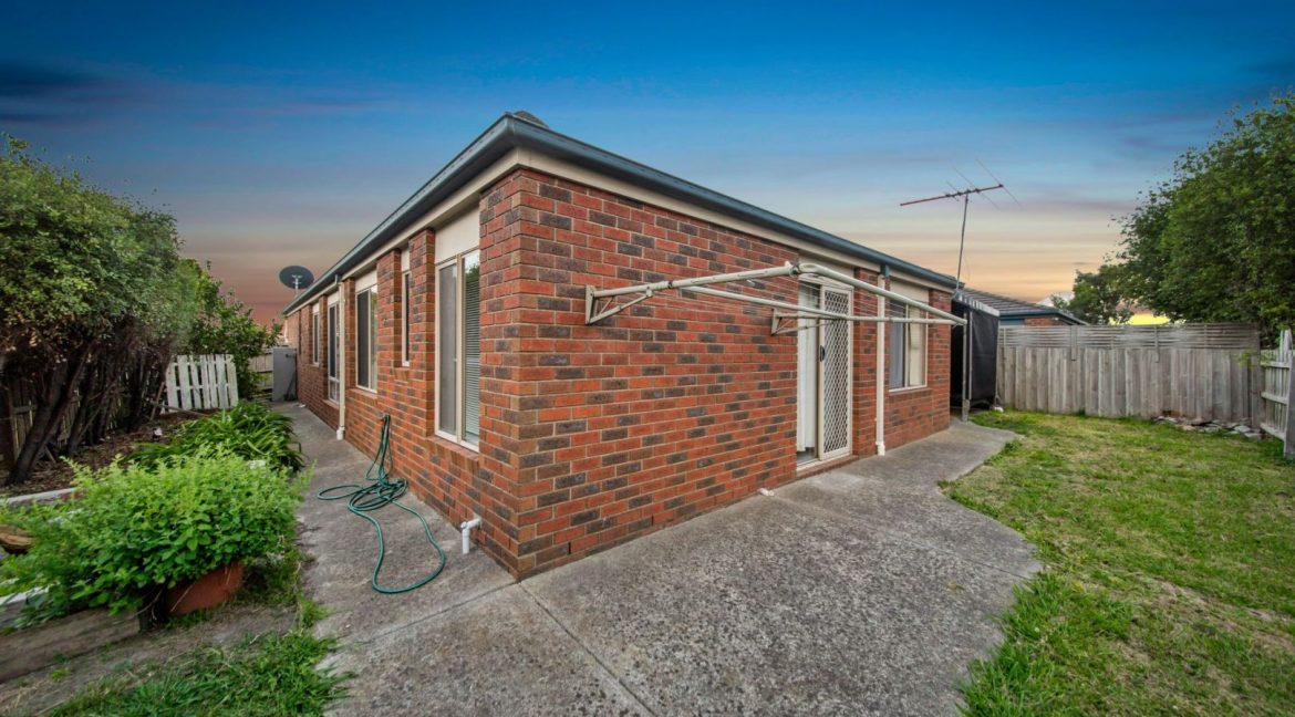 14-Nariel-Place-Cranbourne-West-8